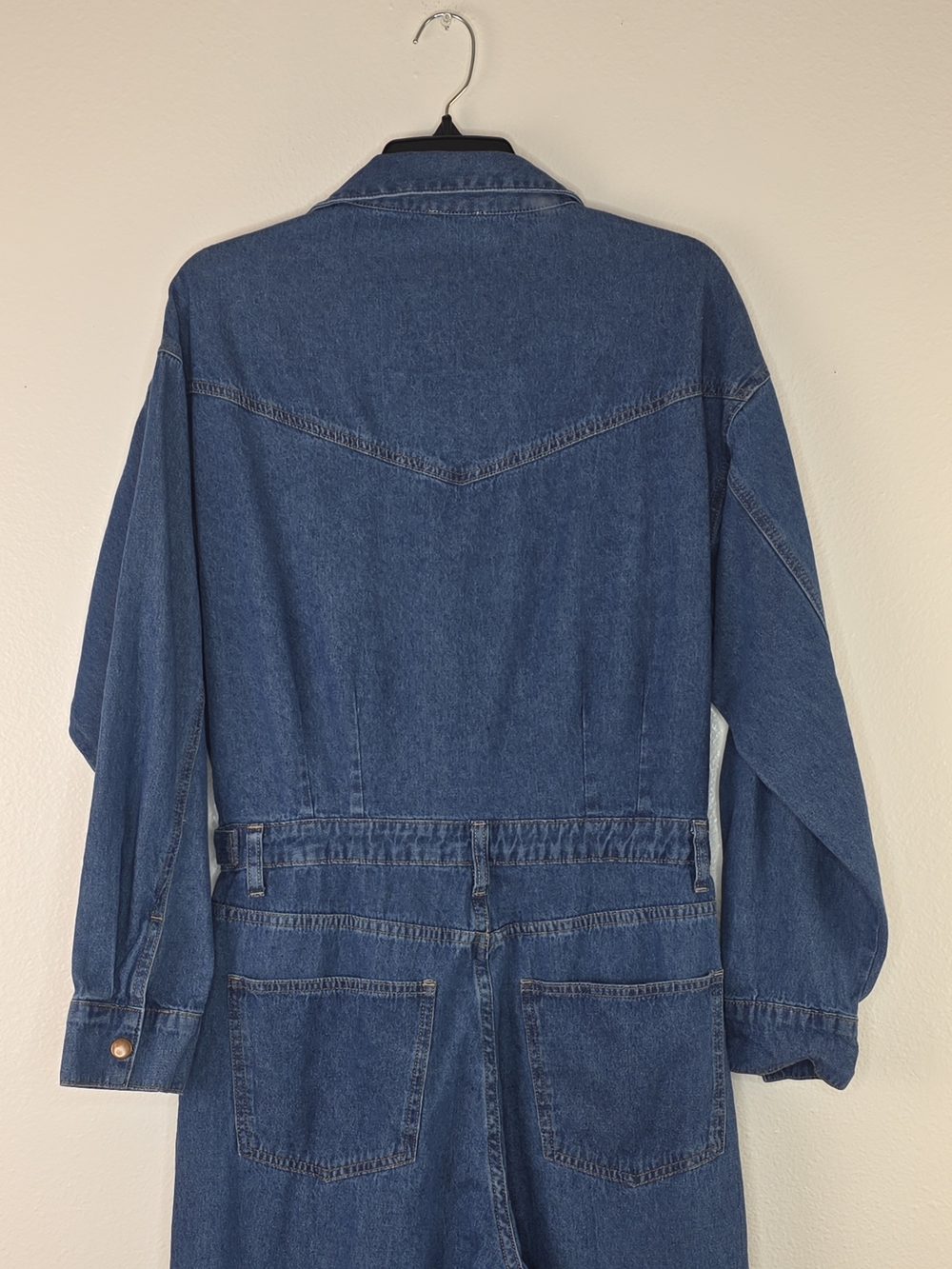 NWOT Miou Muse Classic Blue Denim Jean Jumpsuit With Snap Close Size Large - Picture 8 of 13